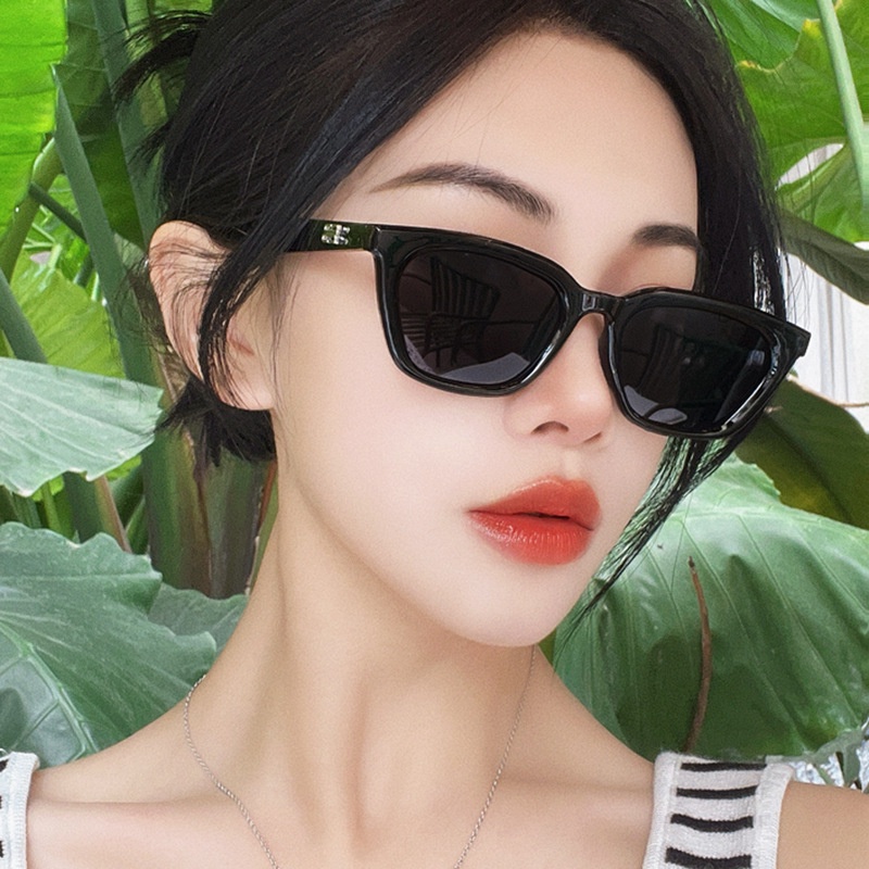 Kính Mát Mắt Mèo Gọng Nhỏ Chống Tia UV Bảo Vệ Cho Nữ