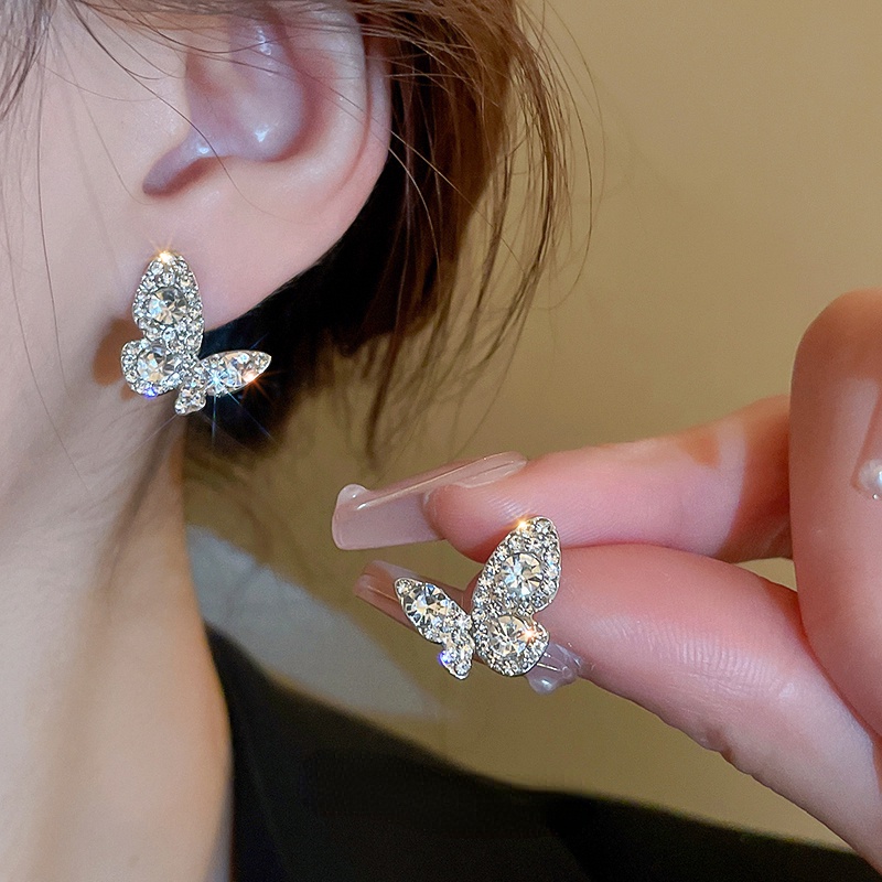 Bông Tai Hình Bướm 3D Sang Trọng Cho Nữ
