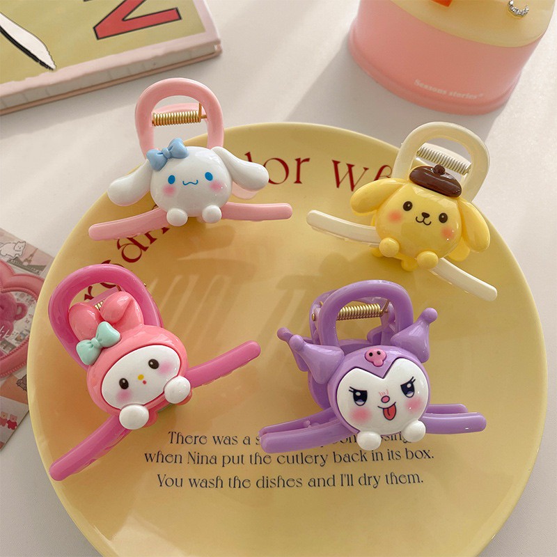 SANRIO Kẹp Tóc Đuôi Ngựa Hình Gấu / Dâu Tây Hoạt Hình Kiểu Công