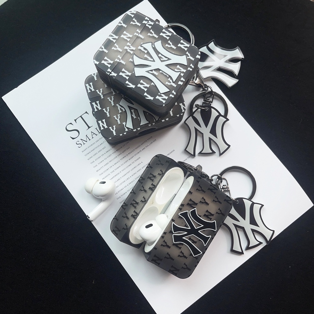 Vỏ Bảo Vệ Hộp Sạc Tai Nghe AirPods1 / 2 AirPods 3  AirPods Pro 2 Hình Vuông Màu Trắng Đen Bằng TPU