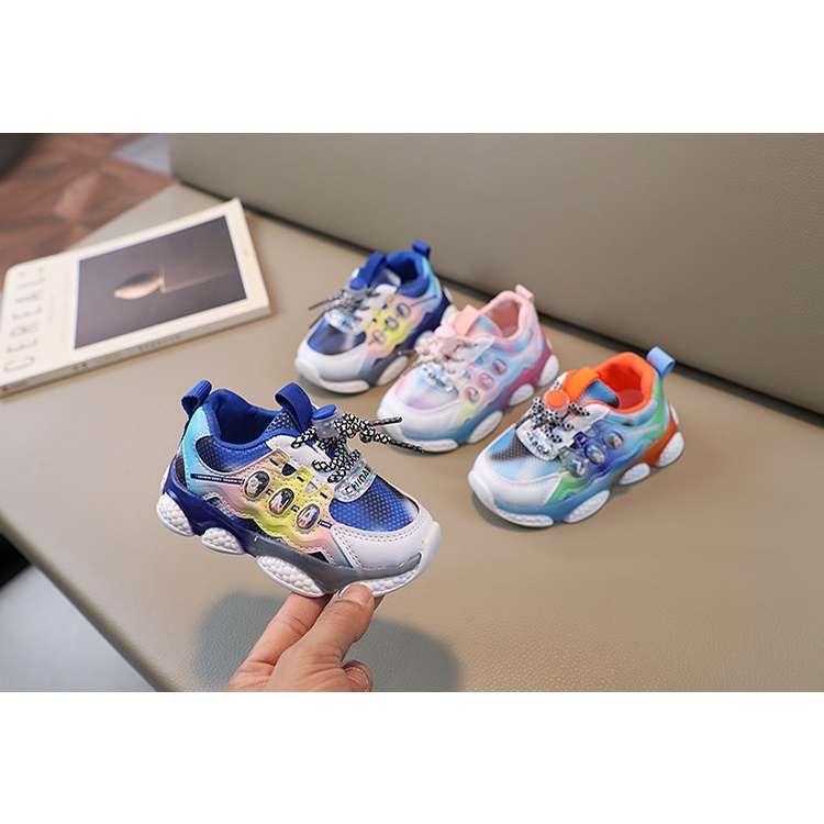 Giày Sneaker Đế Mềm Chống Trượt Thoáng Khí Có Đèn LED Thời Trang Mùa Xuân 2023 Dành Cho Trẻ Em