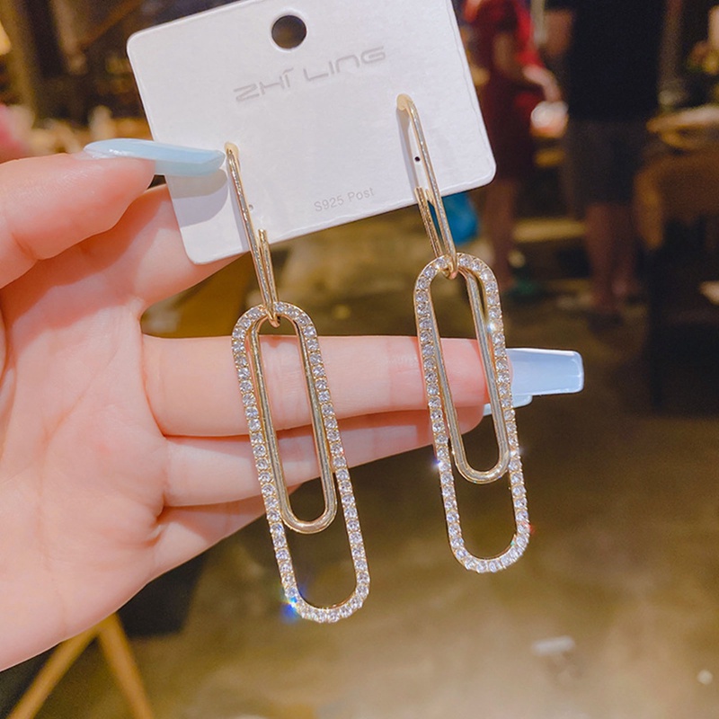 Khuyên Tai Nữ Trang Dáng Dài Tạo Hình Độc Đáo