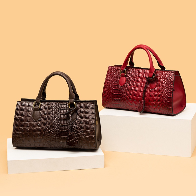 Túi Xách Họa Tiết Da Cá Sấu Thời Trang Mới Năm 2023