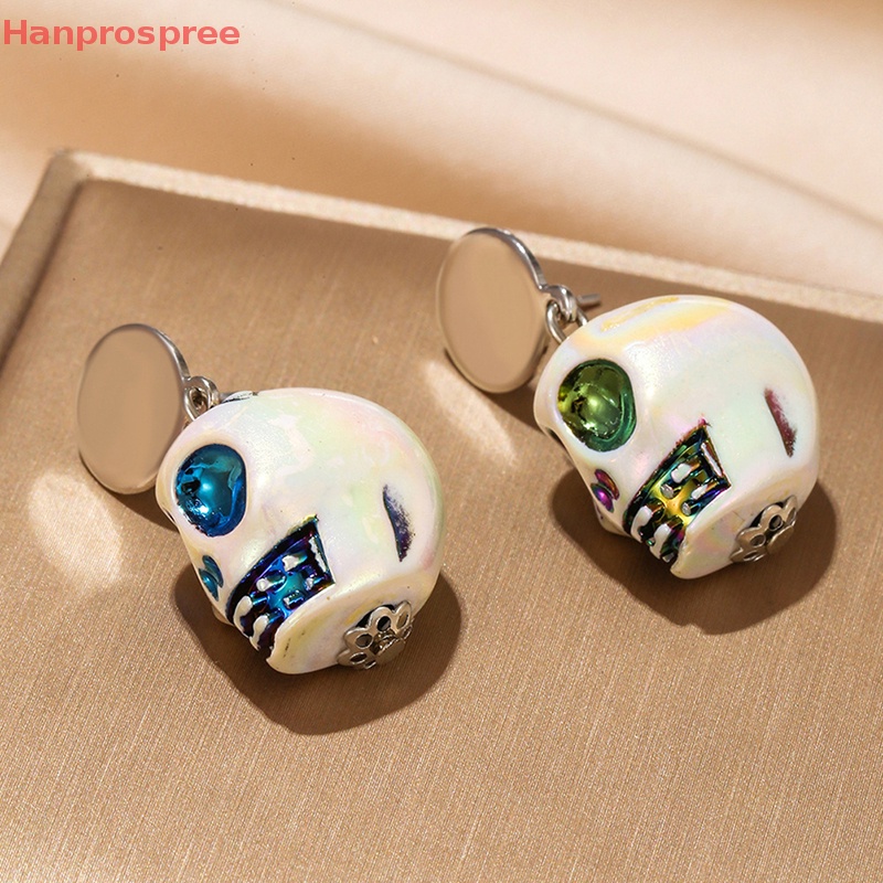 Hanprospree > Bông Tai Đinh Tán Hình Đầu Lâu Phong Cách Gothic Punk Hip hop Vui Nhộn Thời Trang Làm Quà Halloween Cho Nữ