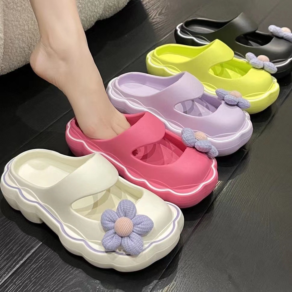 Dép Đi Biển Đế Mềm Dày Dặn Chống Trượt Thiết Kế Dễ Thương Cho Nữ