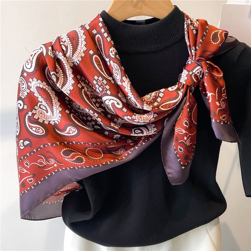 Khăn Choàng Cổ Hình Vuông 90 * 90CM Bằng Lụa In Họa Tiết Thời Trang Thu Đông Cho Nữ