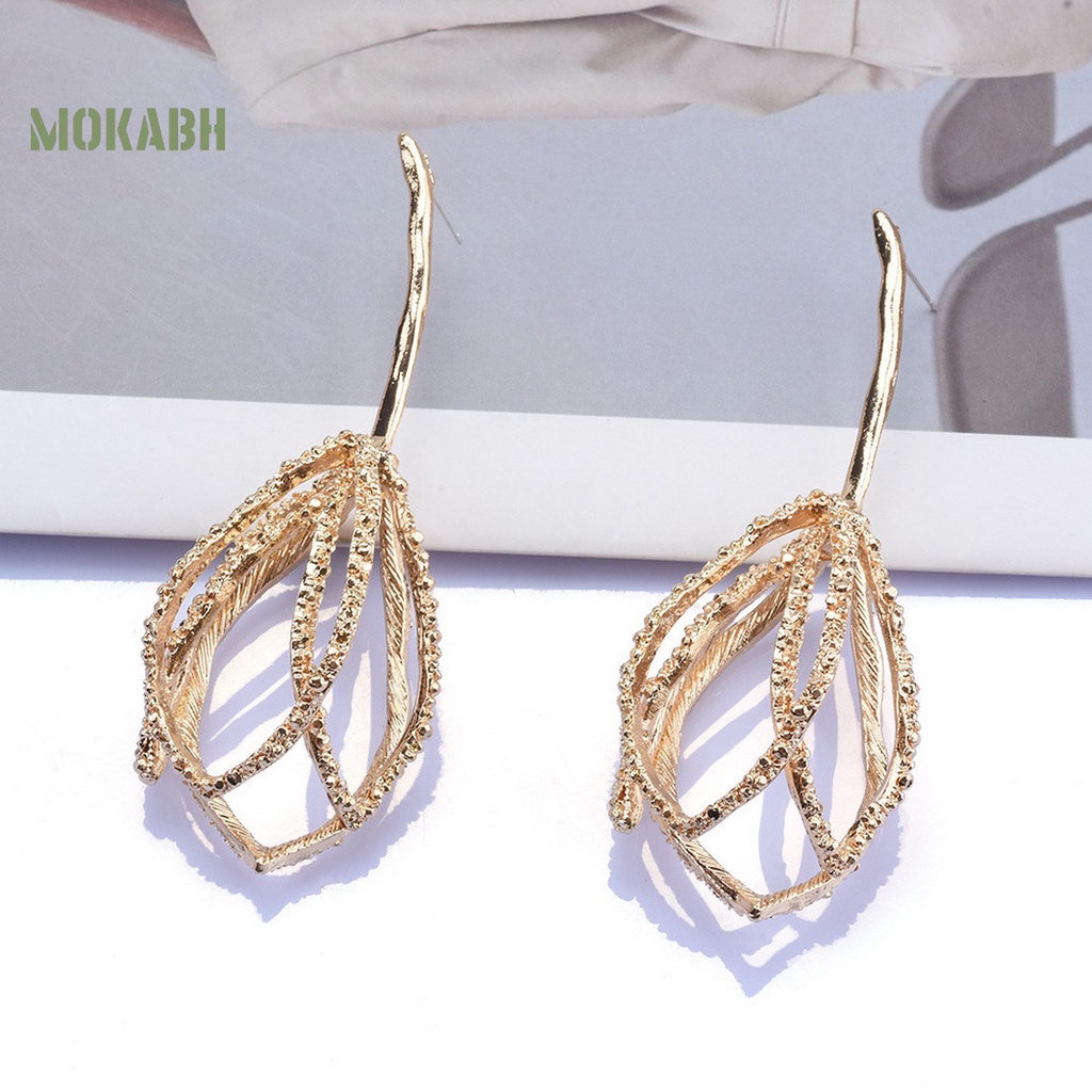 1 Đôi Bông Tai Kim Loại Hình Hoa Phong Cách Vintage Dành Cho Nữ