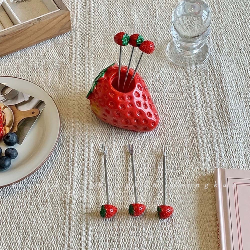 Nĩa Ăn Trái Cây Bằng Thép Không Gỉ Hình Quả Dâu Dễ Thương