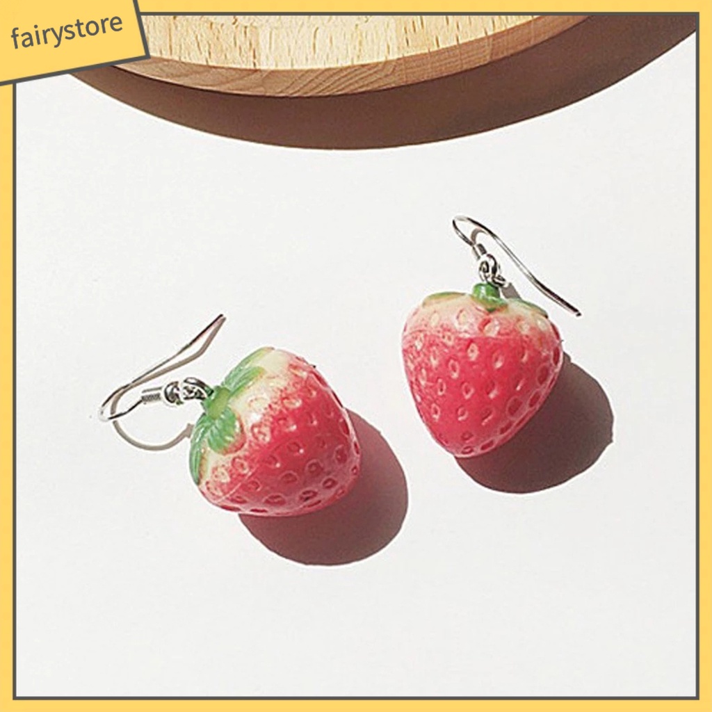 1 Đôi Bông Tai Hình Trái Dâu Tây Màu Đỏ Sống Động