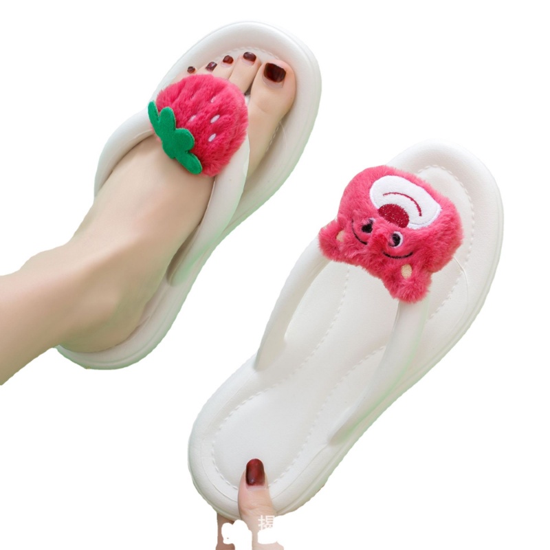 Dép Xỏ Ngón Đi Trong Nhà Đế Dày Họa Tiết Gấu Và Dâu Tây Dễ Thương
