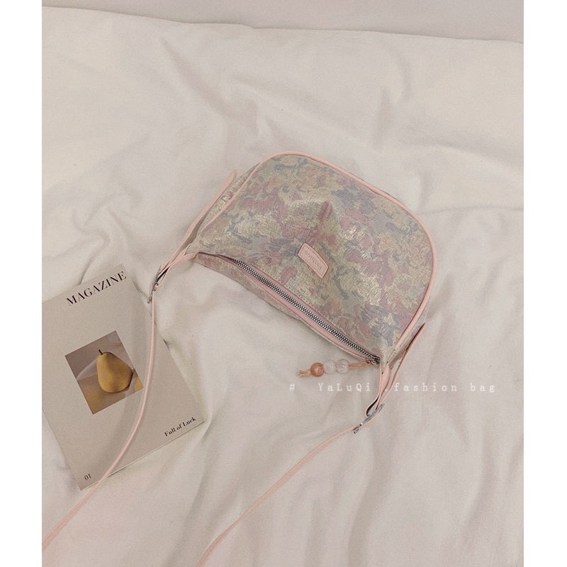 Túi Xách Đeo Vai Vải Lụa Thêu Hình Bánh Bao Thời Trang Nữ 2