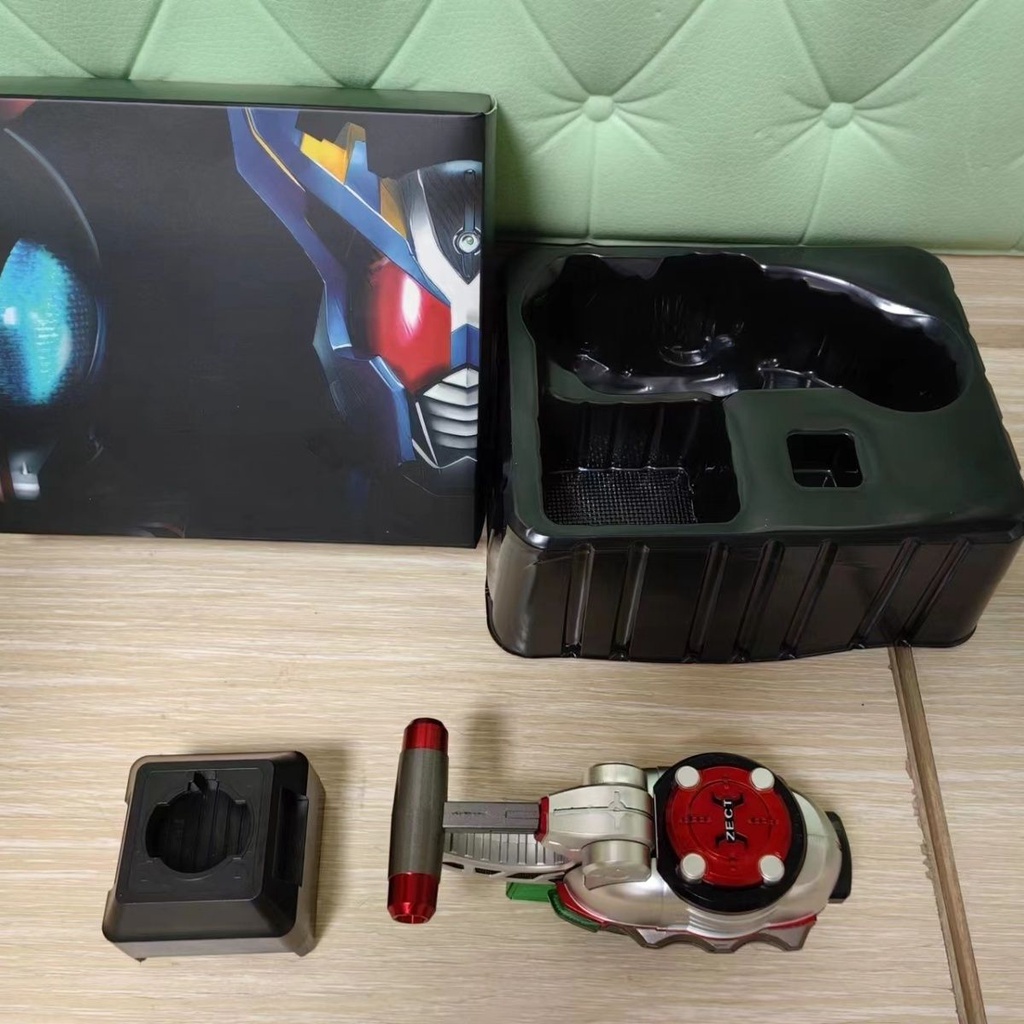 Dây Đai Cơ Thể Con Ong Bằng Thép Màu Đen csm Hyperworm