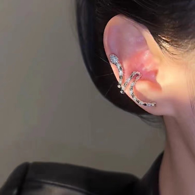 Bông Tai Hình Rắn Đính Kim Cương Giả Cho Nữ