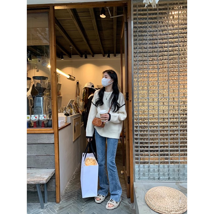 White round neck soft waxy sweater women's lazy style autumn and winter New loose casual knitted top design sense niche MC outfit OFGY