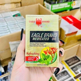 Dầu Gió Con Ó Eagle Brand Vàng 24ml