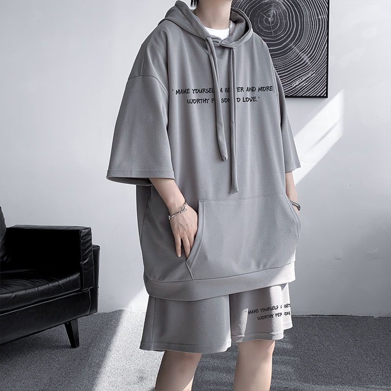 【luckin men's】áo phông，quần short nam，áo thun oversize，áo thun tay ngắn，quần đùi nam，áo hoodie nam，áo thun form rộng，Bộ Đồ Thể Thao Có Mũ Trùm Ngắn Tay Thời Trang Mùa Hè Dành Cho Nam，áo sơ mi nam，áo nam đẹp，đen，trắng，xám，Quần ống rộng