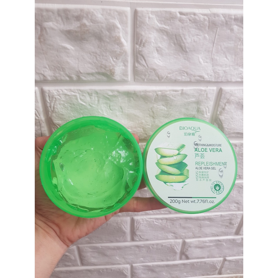 Gel Dưỡng Ẩm Nha Đam Bioaqua 200g Cấp Ẩm Cho Da