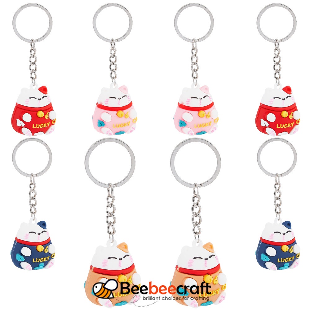 Set 1 Hộp 8 Móc Khóa Hình Mèo Hoạt Hình May Mắn Bằng Nhựa PVC 9.5cm 4 Món