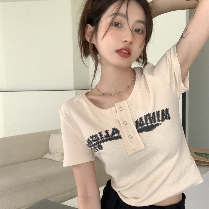 Áo Thun Tay Ngắn Dáng Ôm Cài Nút In Chữ Thời Trang