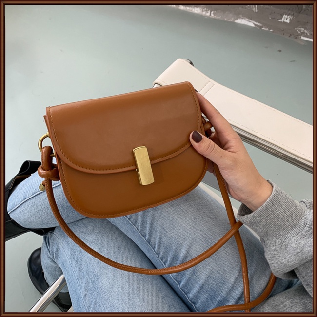 Túi Đeo Chéo Bằng Da Pu Màu Trơn Đơn Giản Phong Cách Retro Cho Nữ