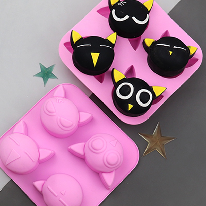 Khuôn Làm Cơm Nắm / Sô Cô La Hình Stitch / Kuromi / Melody / Cinnamonroll / Mickey / SpongeBob / Doraemon Bằng Silicone