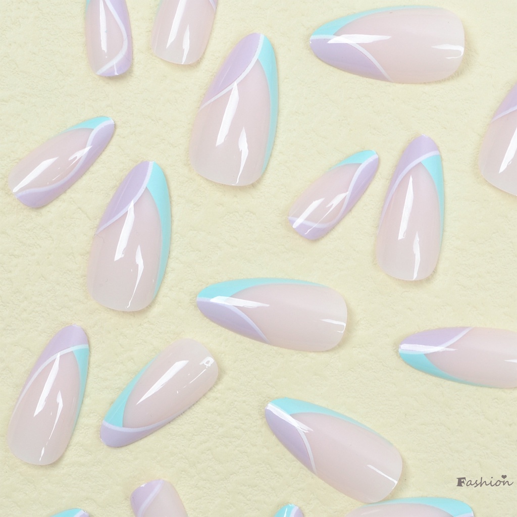 Móng Tay Giả Bền Và Không Dễ Trầy Xước