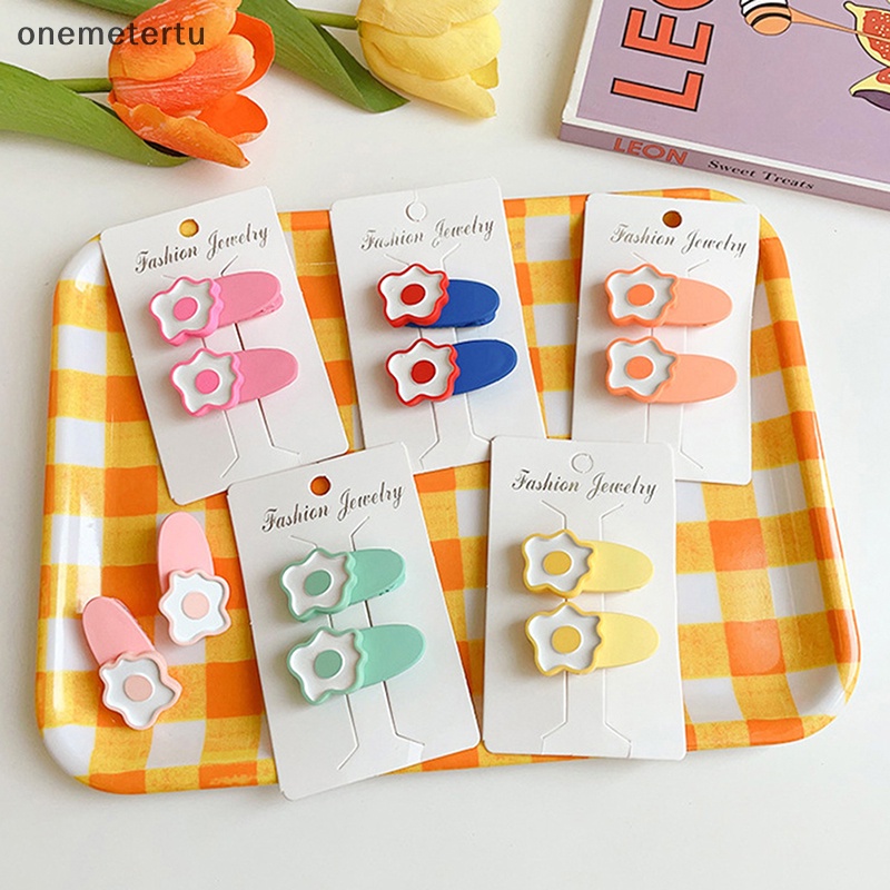 Set 2 Kẹp Tóc Hình Bông Hoa Màu Kẹo Ngọt Phong Cách Cổ Điển Dễ Thương Dành Cho Nữ