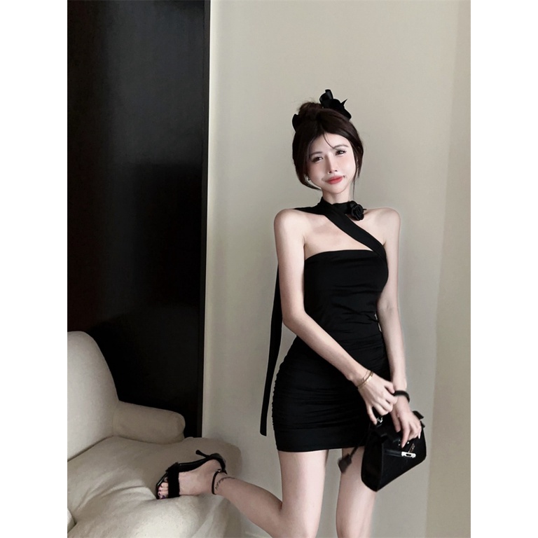 Đầm Ôm Dáng Cúp Ngực Xếp Ly Màu Đen Phong Cách Hong Kong Quyến Rũ Cho Nữ