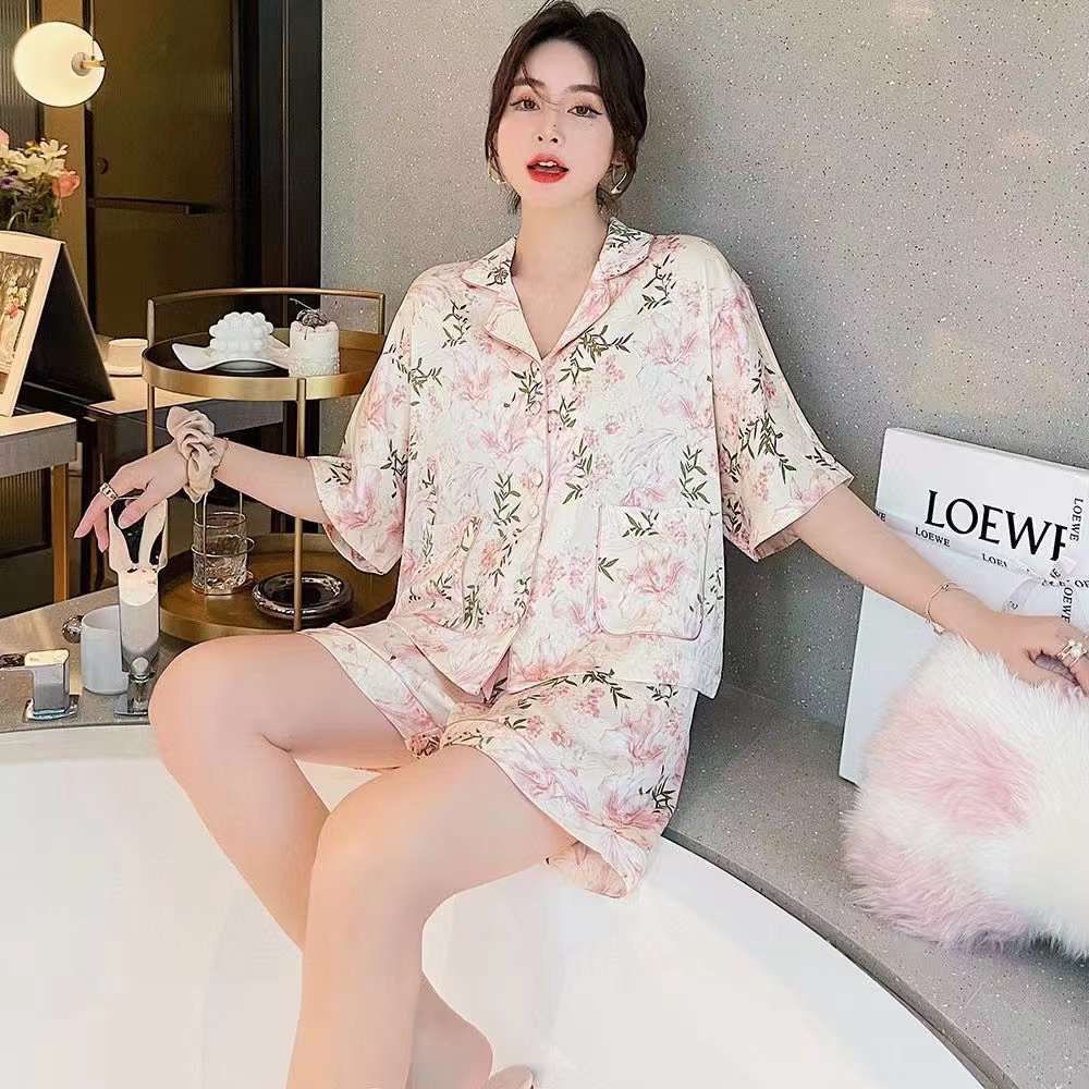 pijama lụa đùi Bộ đồ ngủ nữ bigsize dài tay sexy cute mùa hè xước quần dài lửng cao cấp big size tay ngắn 70kg Bộ đồ ngủ tay lửng vải lụa mát in họa tiết phong cách gợi cảm cho nữ