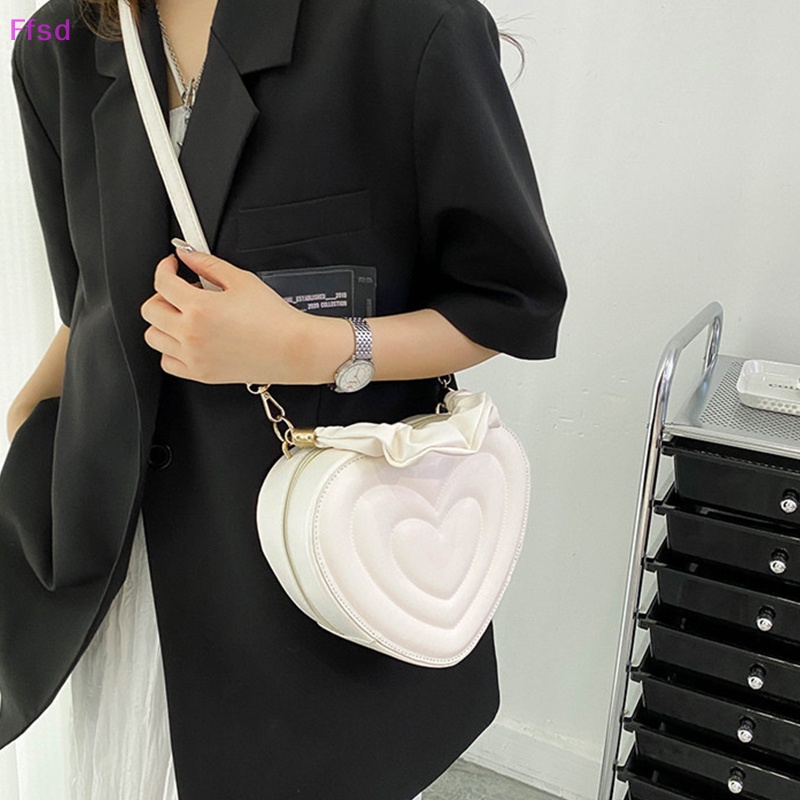 Túi Đeo Chéo Vai Bằng Da PU Màu Trơn Họa Tiết Trái Tim Thời Trang Dành Cho Nữ