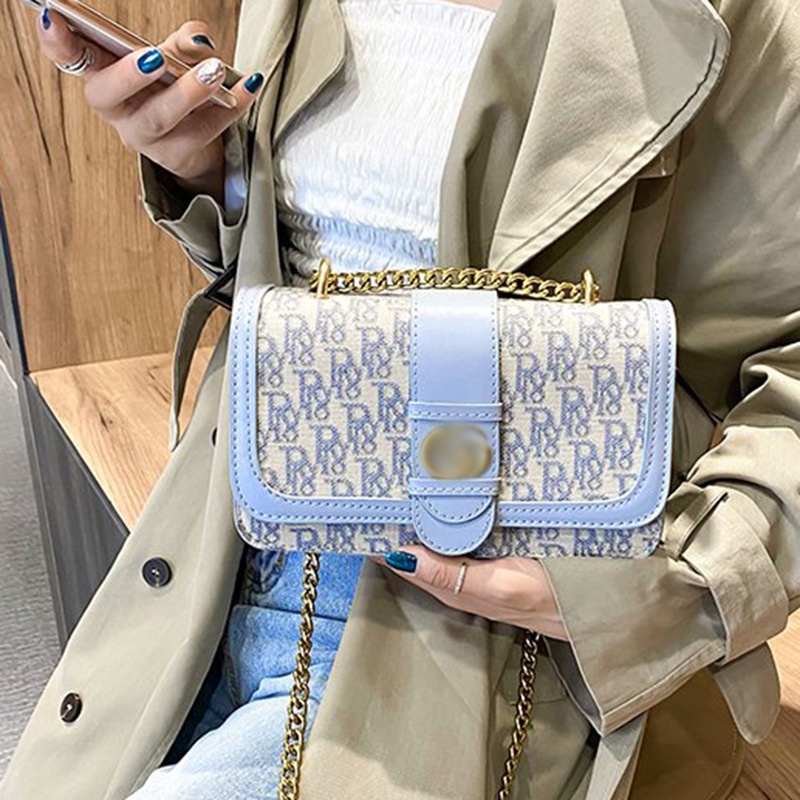 Túi Đeo Chéo Da Tổng Hợp Khóa Nam Châm Dáng Vuông Nhỏ Đơn Giản Dễ Phối Đồ Cho Nữ