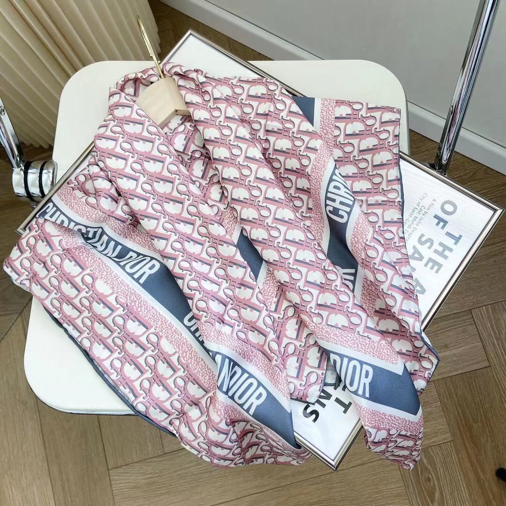 Khăn Quàng Cổ Lụa Vuông In Chữ D Sang Trọng Cho Nữ