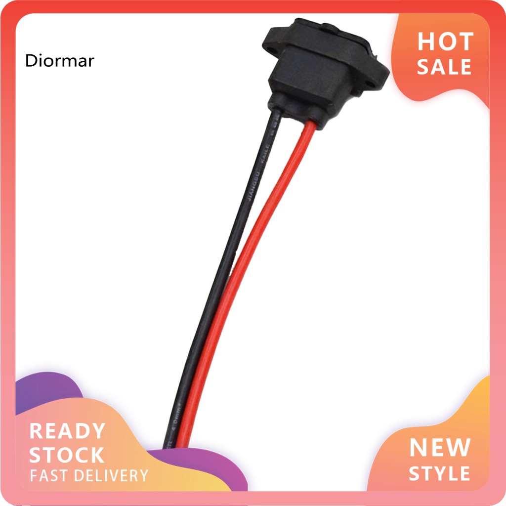 Ổ Cắm Sạc Pin Ba Lỗ Bằng Silicone Kèm Vỏ Bọc Pin Cho Xe Hơi