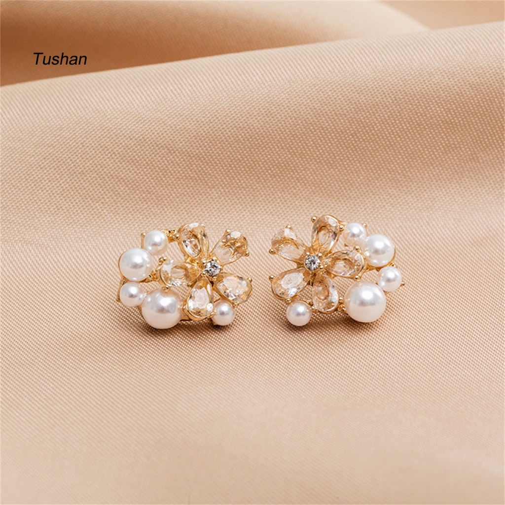 1 Đôi Bông Tai Hình Hoa Bằng Hợp Kim Cứng Chống Dao