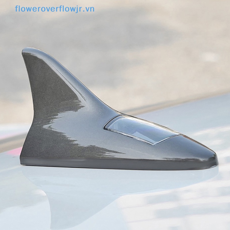 Ăng Ten Vây Cá Mập Có Đèn LED Sử Dụng Năng Lượng Mặt Trời Cho Xe Hơi