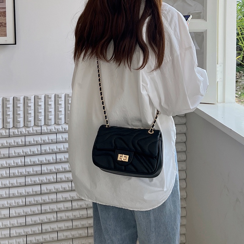 Túi Đeo Chéo Dây Xích Nhỏ Nhắn Thời Trang Dành Cho Nữ