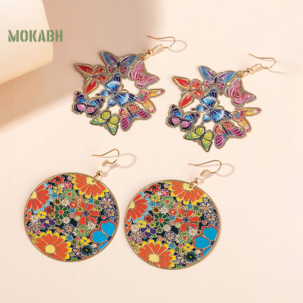 1 Đôi Bông Tai Treo Hình Hoa / Bướm Màu Sắc Ngọt Ngào Chất Lượng Cao Dễ Lên Màu Thời Trang Cho Nữ