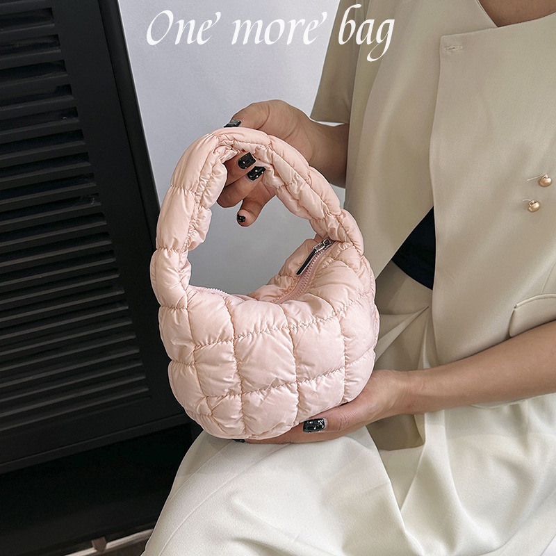 Túi Xách Tay Đám Mây Xếp Ly Mới Hàn Quốc niche Cá Tính Hợp Thời Trang Cho Nữ