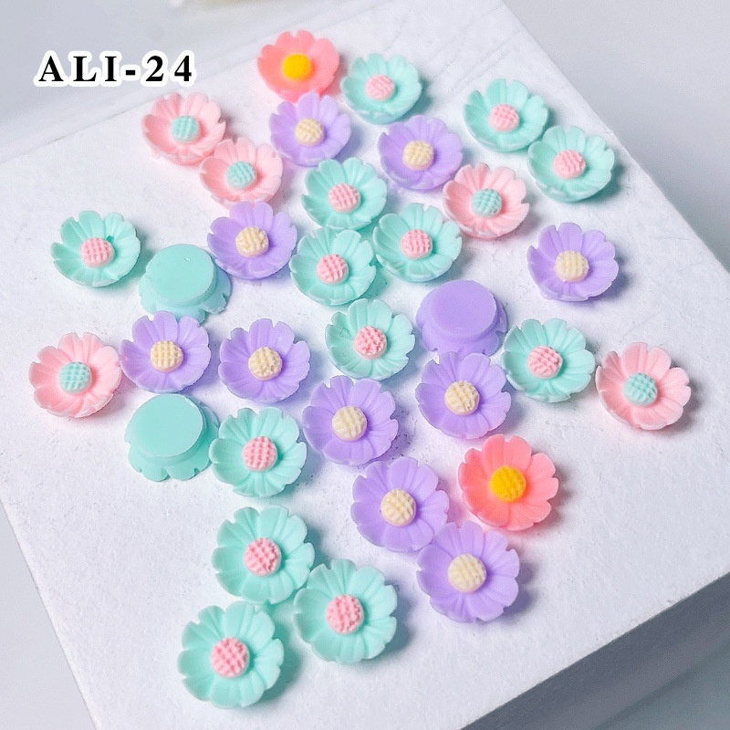 Đá Quý Resin, Bow, Hoa, Bướm, Trái Tim, Và nhiều hình dạng để trang Trí Móng 2023.