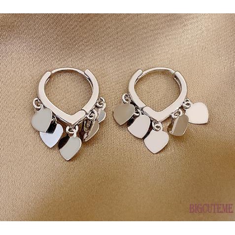 Bông Tai Hình Trái Tim Màu Bạc Thời Trang Dành Cho Nữ