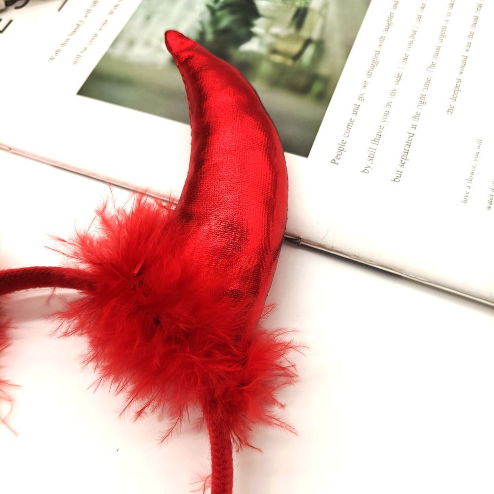 Băng Đô Cài Tóc Hình Tai Bò Sữa Màu Đỏ Đen Phong Cách Gothic Hóa Trang Halloween Cho Nữ