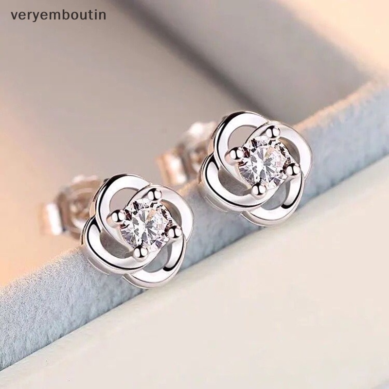 Bông Tai Hình Cỏ Bốn Lá Đơn Giản Cá Tính Dành Cho Nữ