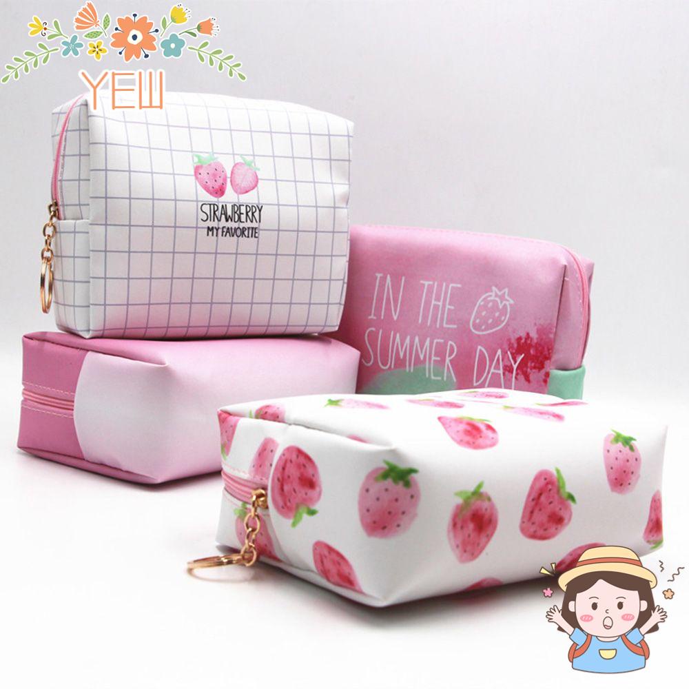 Túi Đựng Mỹ Phẩm Họa Tiết Dâu Tây Dễ Thương Tiện Dụng Mang Theo Du Lịch