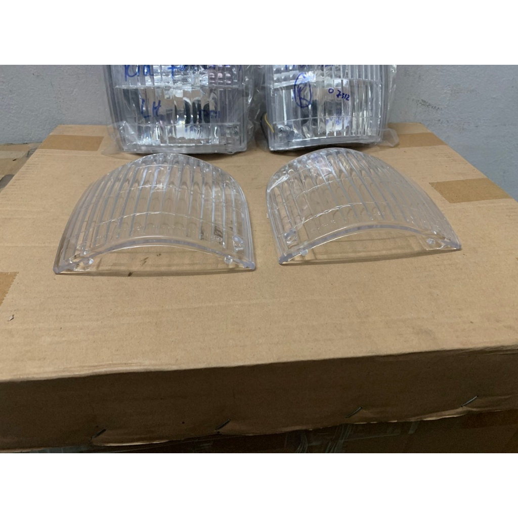 Bộ Đèn Xi Nhan Trước, Chụp Đèn Lái Trước Xe Tải Kia 1T4 K140, Kia K165, Kia K3000 Hàng chất lượng cao