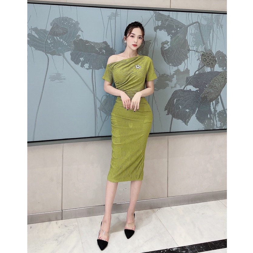 Đầm Body Bigsize Dáng Tiểu Thư , Lệch Vai Với Chất Xốp Gân Xịn Sò Cao Cấp Dành Cho Người Béo 50-90kg