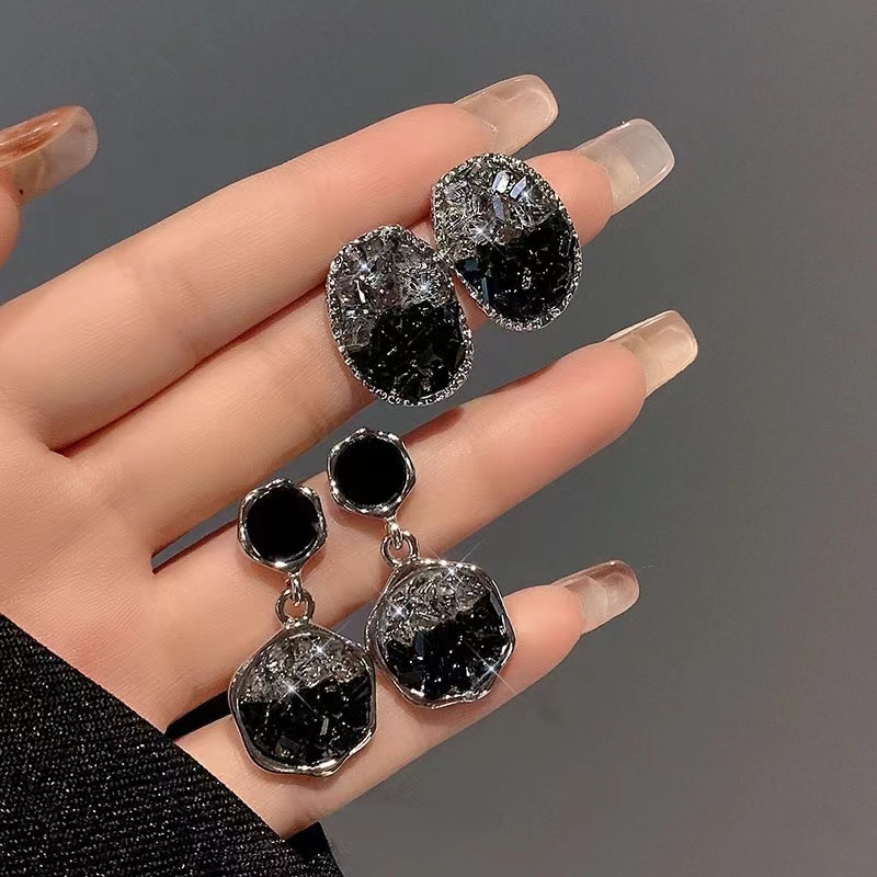 Bông Tai S925 Đính Pha Lê Đen Gradient Phong Cách Retro 2023