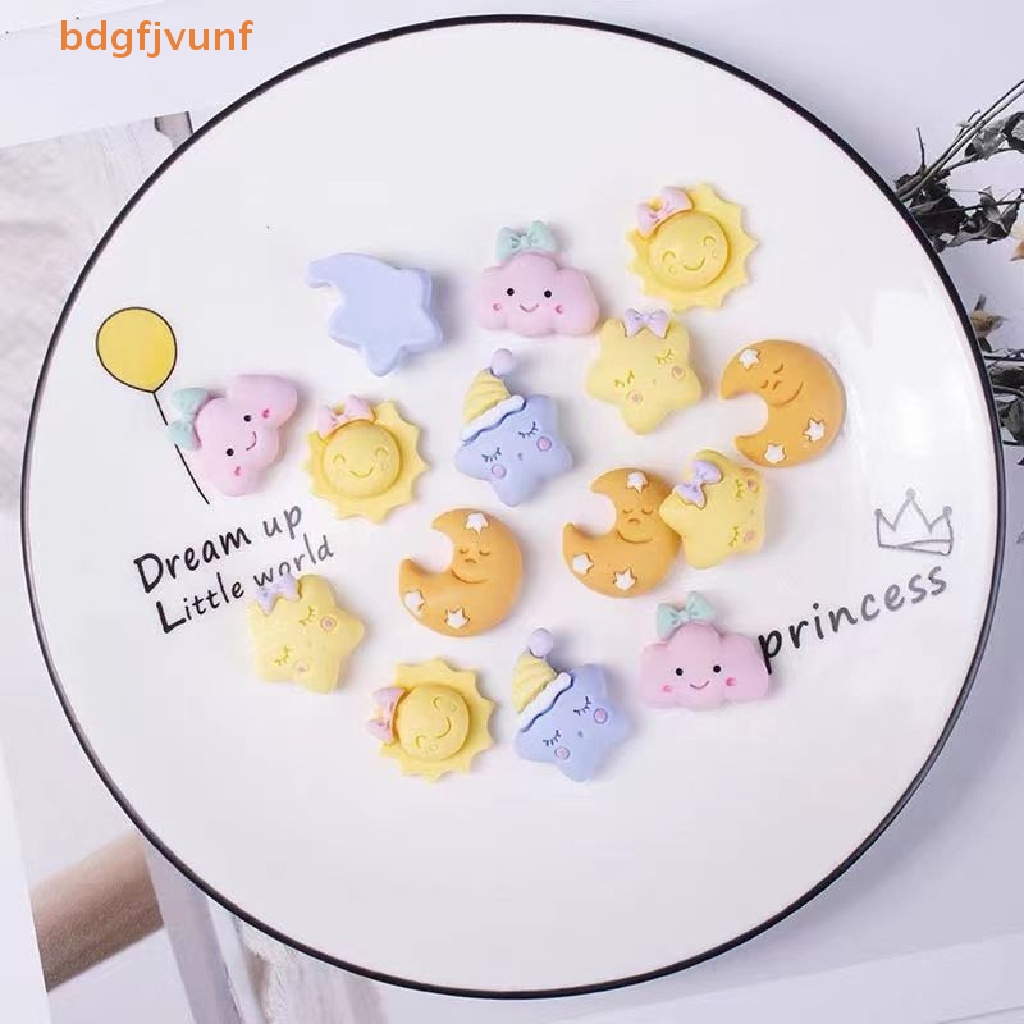 Miếng Dán 3D Họa Tiết Hoạt Hình Dễ Thương Trang Trí Điện Thoại / Cốc Nước
