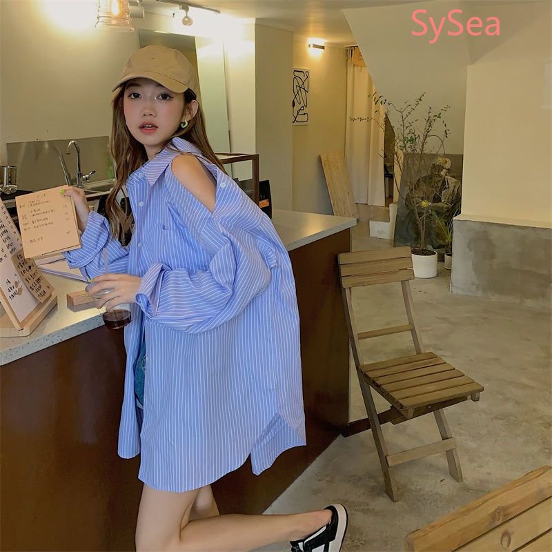 Áo Sơ Mi Dài Tay Trễ Vai Họa Tiết Kẻ Sọc Phong Cách Hàn Quốc