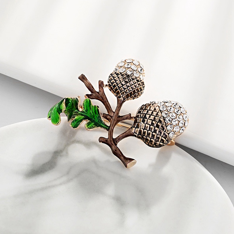 Ghim Cài Áo Hình Quả Thông Đính Đá Nhân Tạo Thời Trang
