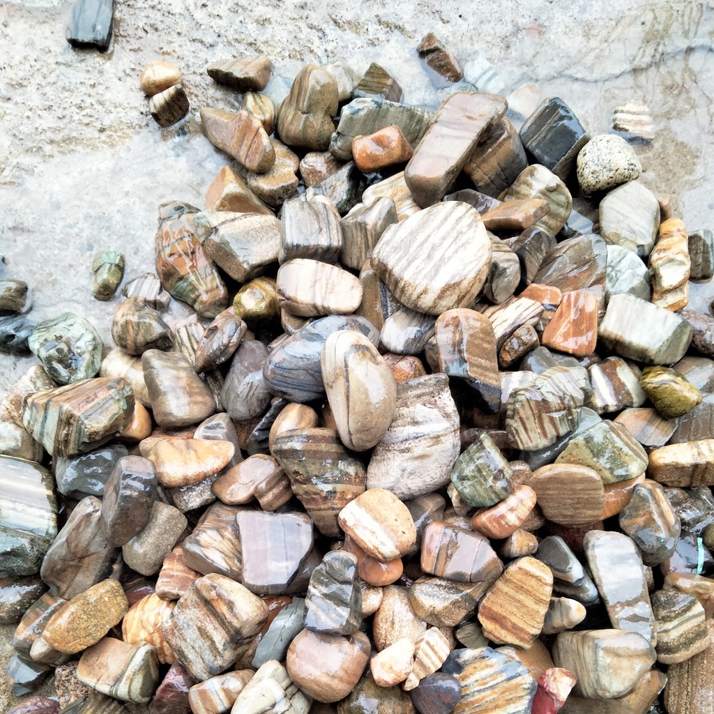 Đá Cuội Vân Mây Siêu Đẹp Nhiều Màu Trang Trí Hồ Cá Tép , Thuỷ Sinh, Sen Đá, Sân Vườn/ Chậu Cây, DYI, Terrarium